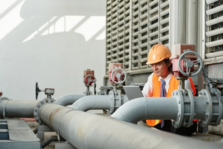 piping inspectors are in compliance with api 570 certification.