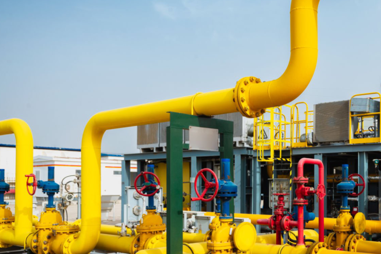 piping system in oil and gas industry is maintained by piping engineer